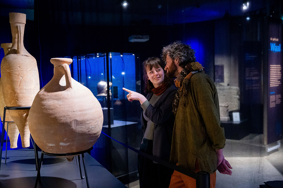 Visitors can see over 100 treasures gifted by the river; after being hidden away in the riverbed, this is the first time that this many regional finds are presented together in one exhibition. | Crafting beers within Ypres’ ancient city walls Offerings to the river: Roman treasures at Museum De Bastei
