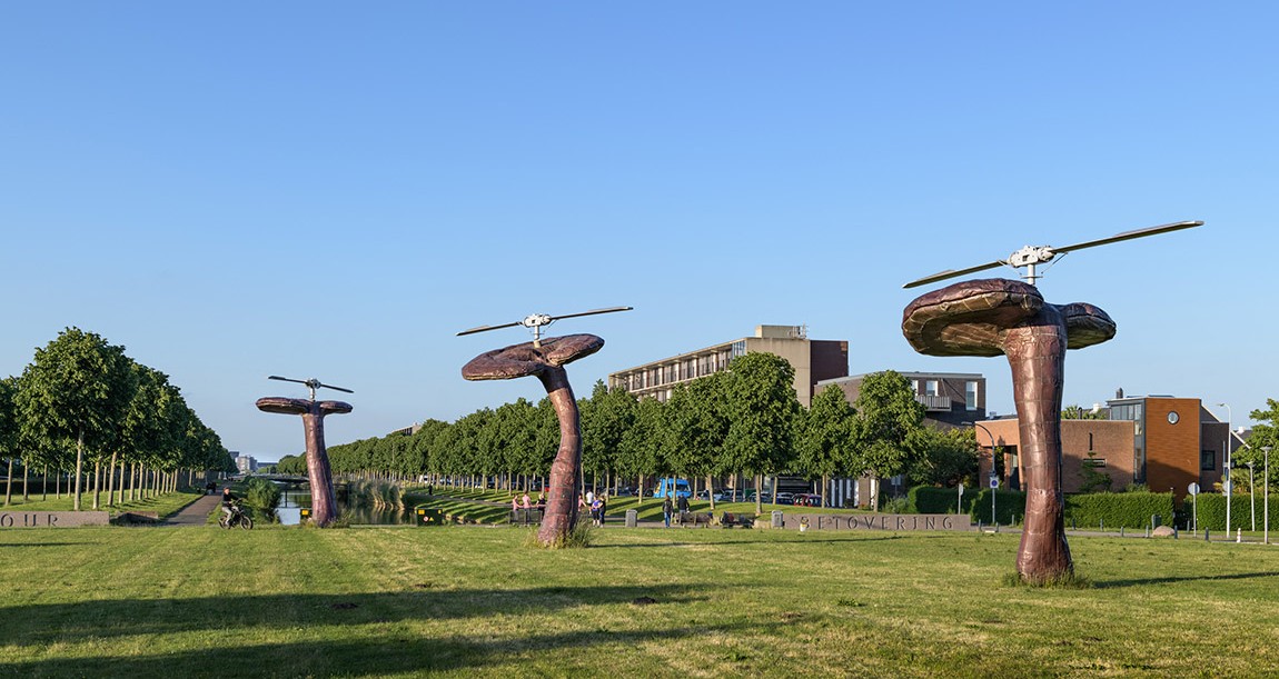 Ling Zhi Helicopters by Huang Yong Ping. | Stroom Den Haag: Explore art in The Hague